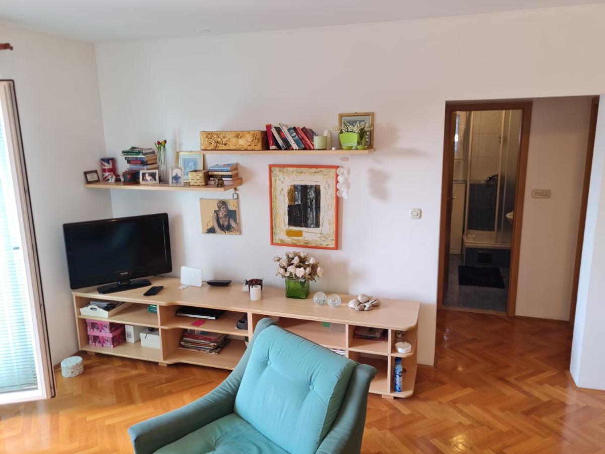 Apartment Silva, 50M From Beach Makarska Exterior photo