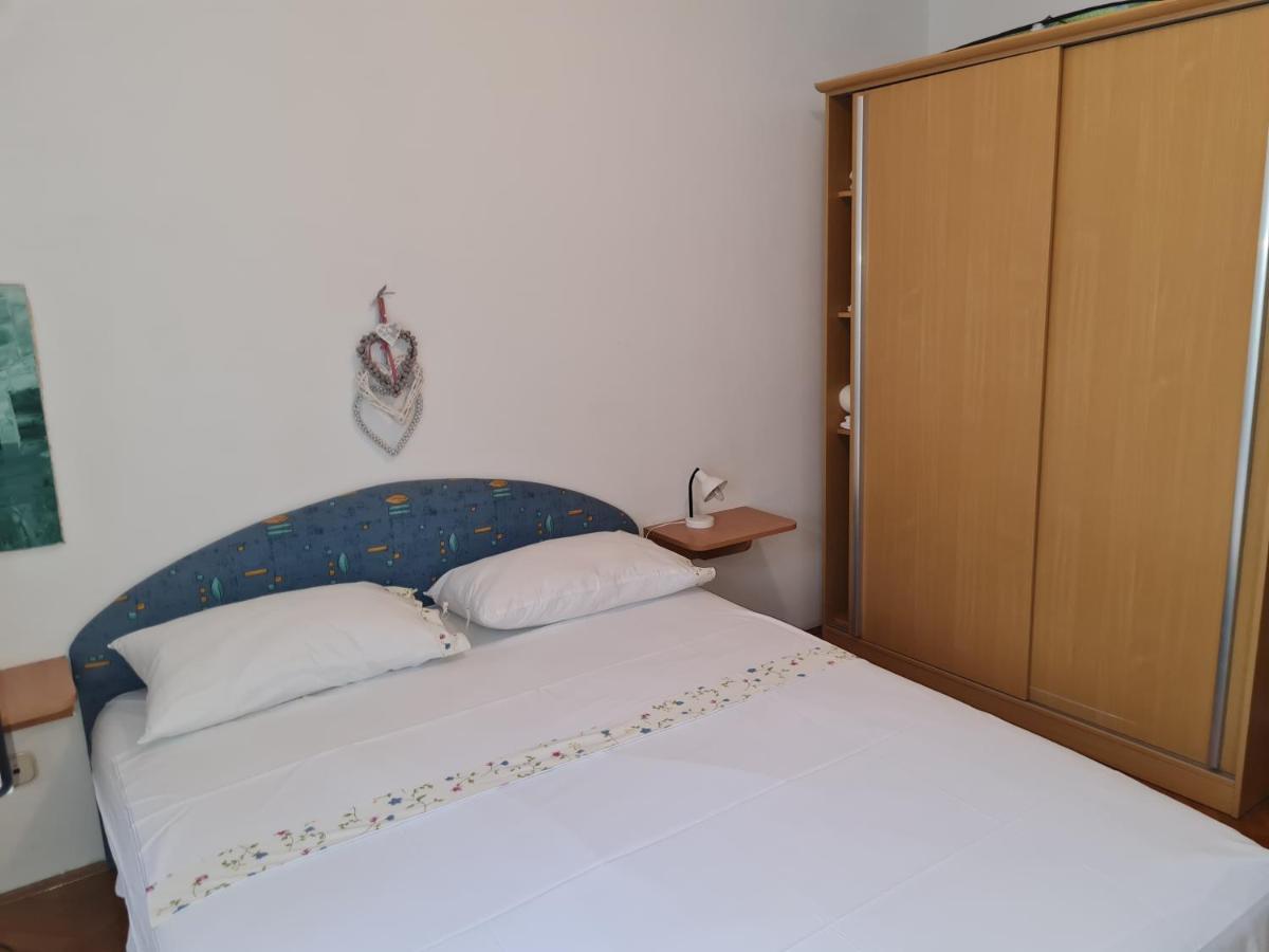 Apartment Silva, 50M From Beach Makarska Exterior photo
